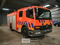 Mercedes vrachtwagen met multifunctionele autopomp brandweer - afbeelding 17 van  42