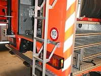 Mercedes vrachtwagen met multifunctionele autopomp brandweer - afbeelding 7 van  44