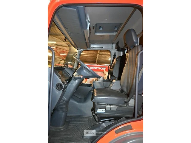 Mercedes vrachtwagen met multifunctionele autopomp brandweer - afbeelding 18 van  44