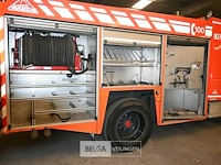 Mercedes vrachtwagen met multifunctionele autopomp brandweer - afbeelding 37 van  44