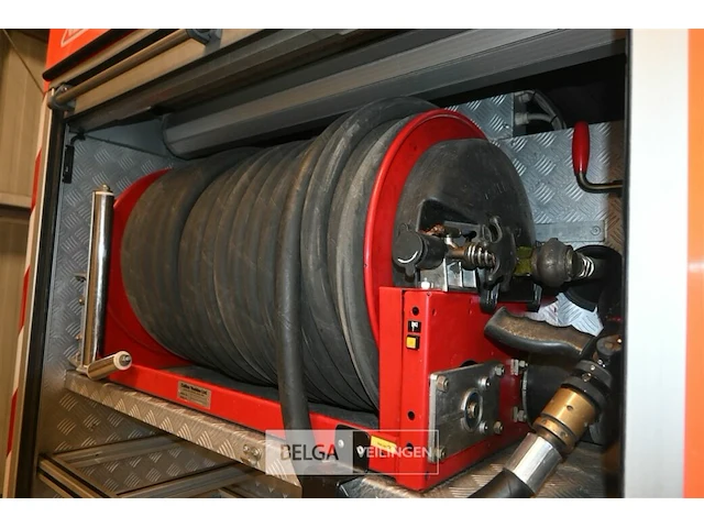 Mercedes vrachtwagen met multifunctionele autopomp brandweer - afbeelding 40 van  44