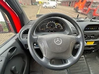 Mercedes vrachtwagen - afbeelding 8 van  13