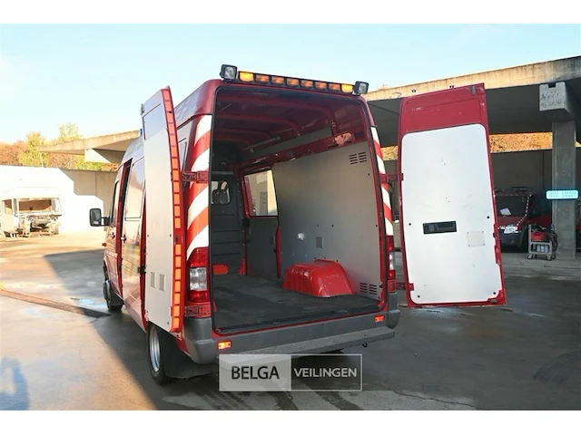 Mercedes vrachtwagen - afbeelding 24 van  30
