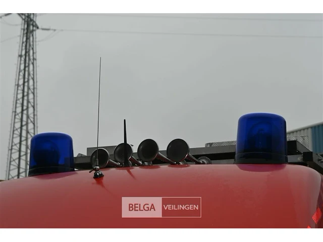 Mercedes vrachtwagen/duikerswagen - afbeelding 11 van  22