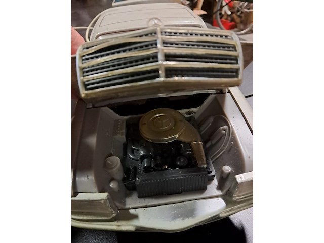 Mercedes wagen op batterij (47 cm) - afbeelding 5 van  7