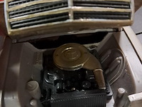 Mercedes wagen op batterij (47 cm) - afbeelding 5 van  7