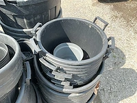 Merk onbekend verschillende diameters bloembak - afbeelding 3 van  12