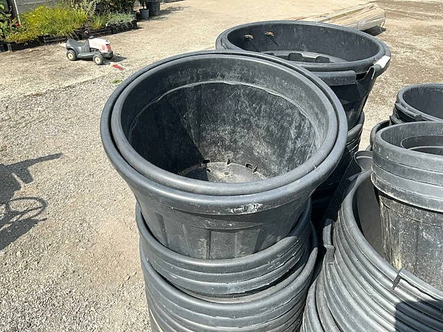 Merk onbekend verschillende diameters bloembak - afbeelding 12 van  12