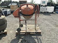 Merk unknowns betonmixer - afbeelding 6 van  11