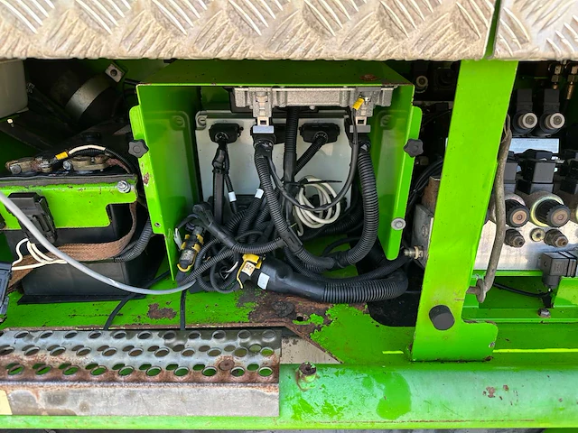 Merlo - 2002 - roto 40.21 evs - verreiker - afbeelding 15 van  59