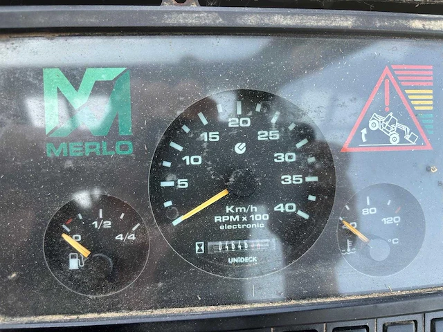 Merlo - 2004 - p30.9 kt - verreiker - afbeelding 3 van  18