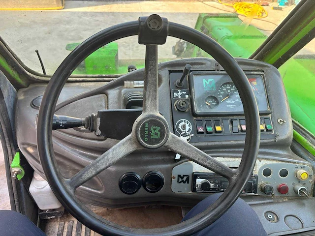 Merlo - 2004 - p30.9 kt - verreiker - afbeelding 6 van  18