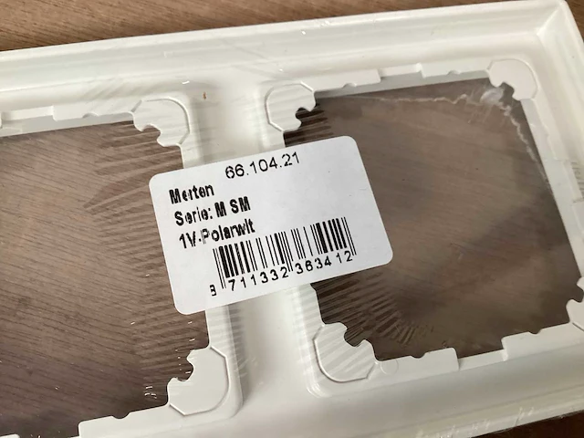 Merten m-smart afdekraam 2v wit (30x) - afbeelding 3 van  4