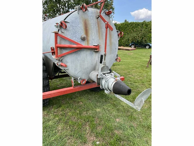 Mesttank 3000 l met pomp - afbeelding 15 van  17
