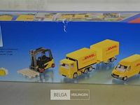 Metaal dhl auto`s ardosiment - afbeelding 3 van  3