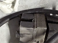 Metaal knijper 220volt - afbeelding 2 van  4