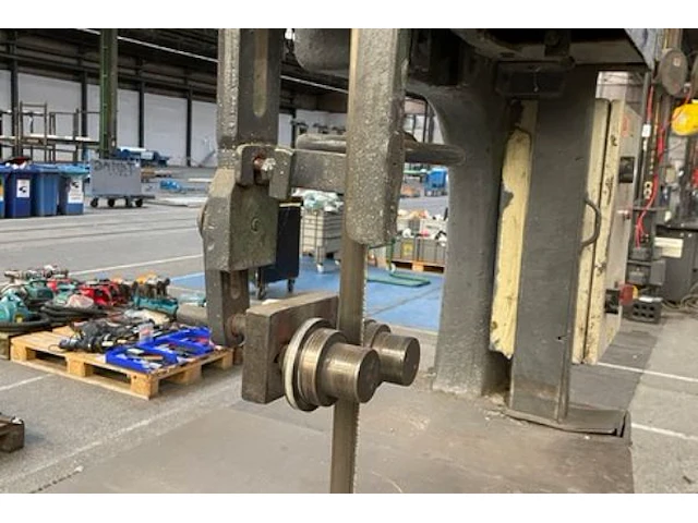 Metaal lint zaagmachine - afbeelding 2 van  6