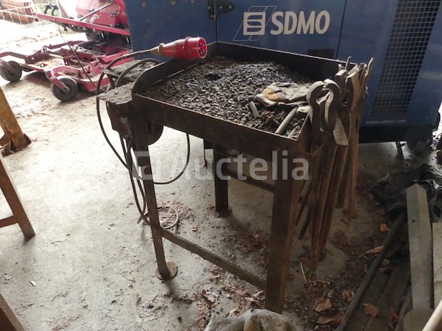 Metaal smeden - afbeelding 2 van  5