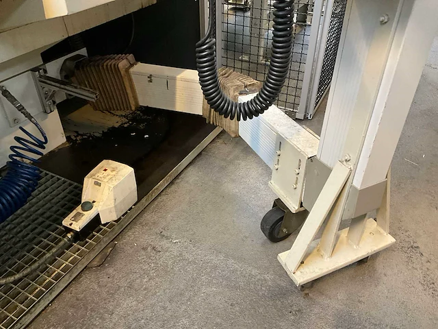 Metaalslijpmachine buderus cnc27d-iu-lp - afbeelding 8 van  45