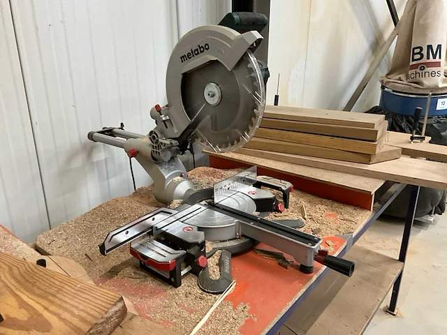 Metabo kgs 305 m cirkelzaagmachine - afbeelding 2 van  6