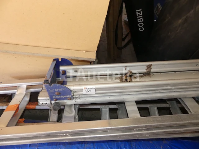 Metabo kgs254 opklapbare tafel radiaalzaag - afbeelding 5 van  7