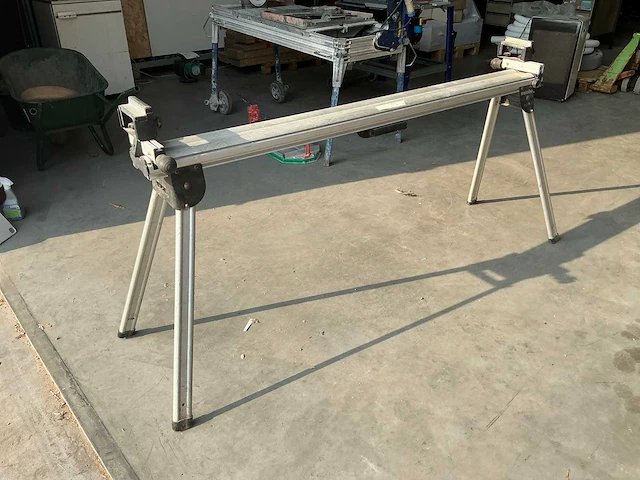 Metabo ksu 400 onderstel afkortzaagmachine - afbeelding 1 van  5