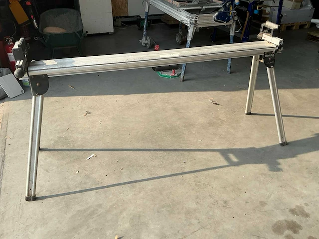Metabo ksu 400 onderstel afkortzaagmachine - afbeelding 2 van  5