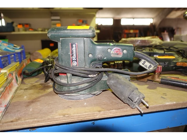 Metabo schuurmachine - afbeelding 1 van  1