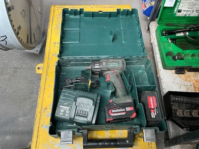 Metabo ssw 18 ltx 400 bl accu slagmoersleutel - afbeelding 1 van  3