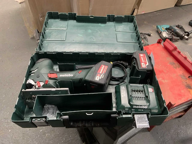 Metabo sta 18 ltx 140 decoupeerzaag - afbeelding 1 van  6