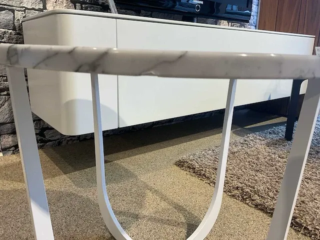 Metaform spindel bijzettafel - afbeelding 4 van  4