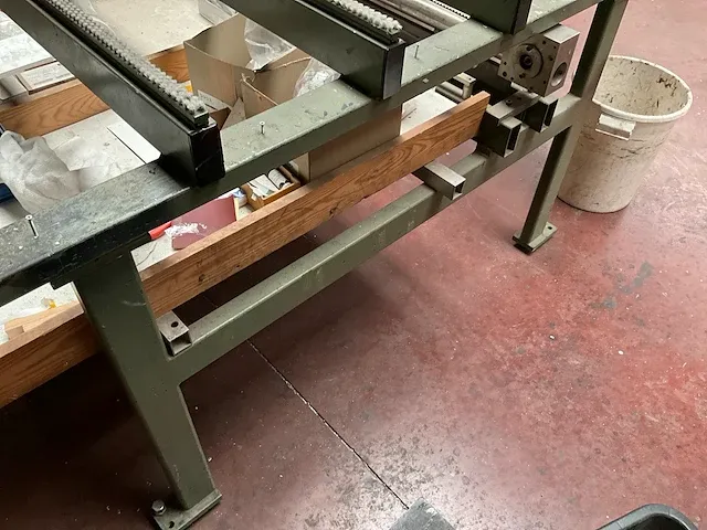 Metalen aan/afvoertafel soenen hendrik - afbeelding 7 van  8