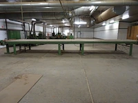 Metalen aanvoertafel