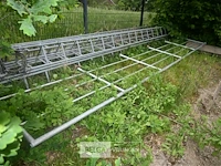 Metalen antennepalen en afrastering - afbeelding 5 van  7