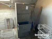 Metalen archief kast