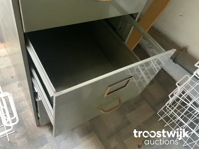 Metalen archief kast - afbeelding 2 van  2