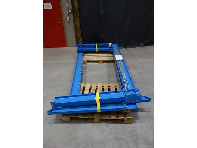 Metalen armstelling - afbeelding 1 van  3