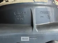 Metalen bak met putten en riolen - afbeelding 6 van  6