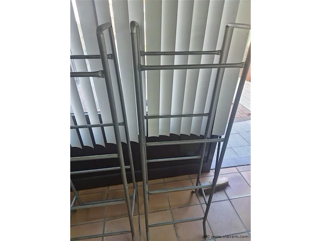 Metalen bakken en rekken, 3 stuks - afbeelding 3 van  3