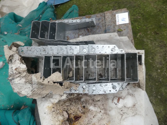 Metalen bakken met inhoud - afbeelding 5 van  7