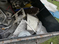 Metalen bakken met inhoud - afbeelding 6 van  7