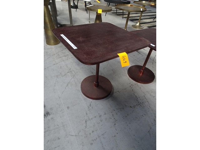 Metalen bijzettafel - afbeelding 1 van  2