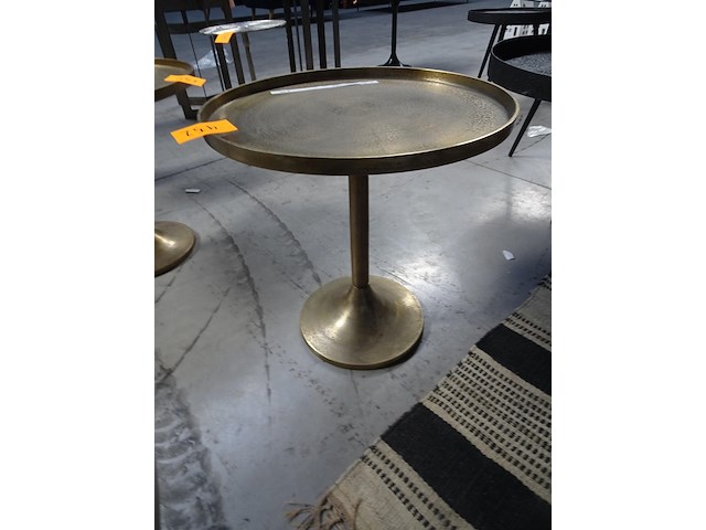 Metalen bijzettafel - afbeelding 1 van  2