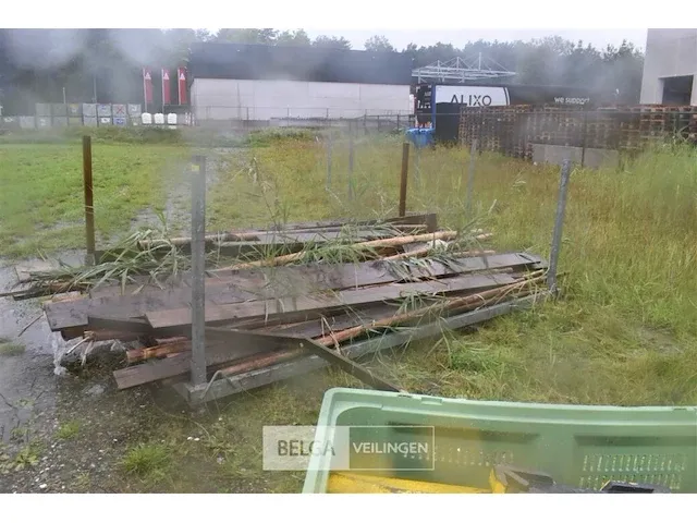 Metalen bok 195x340x153 - afbeelding 2 van  3