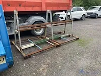 Metalen bok