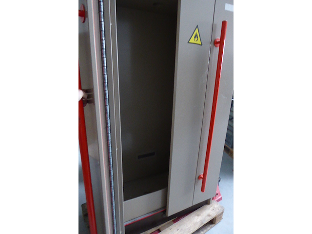 Metalen brandkast - afbeelding 2 van  4