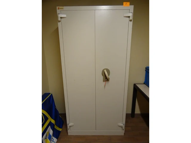 Metalen brandkast - afbeelding 1 van  5