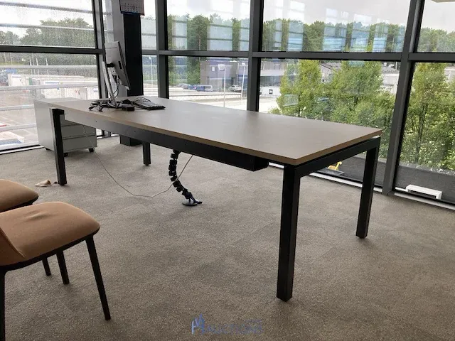 Metalen bureau met formica bovenblad - afbeelding 2 van  5