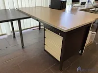 Metalen bureau - afbeelding 2 van  4