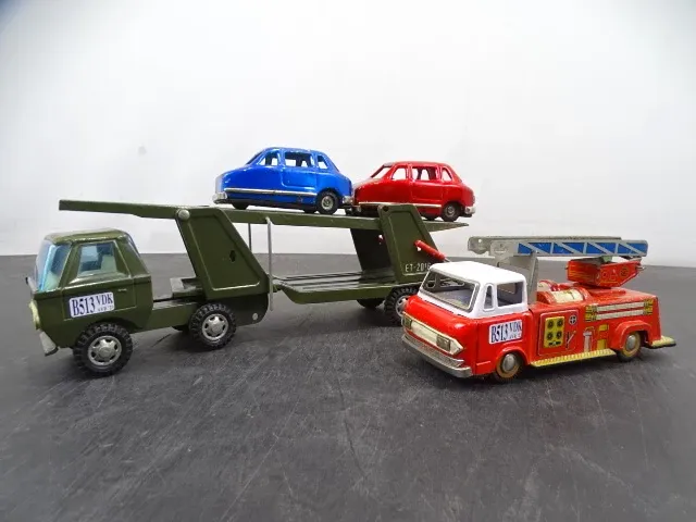 Metalen collectie speelgoed - afbeelding 1 van  6